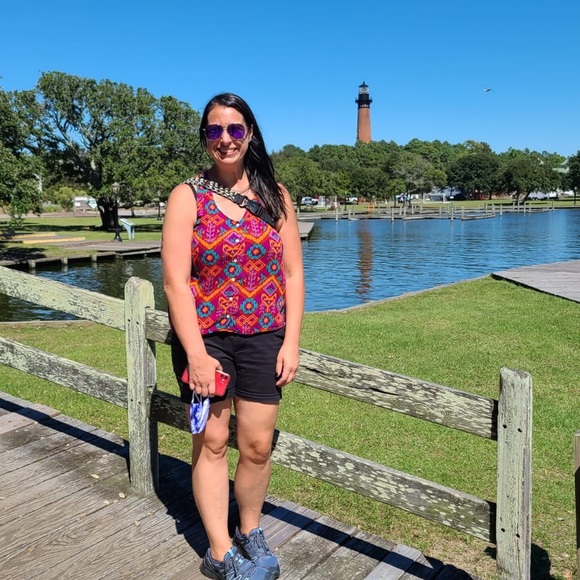 Meet your Posher, Maurisa - Picture 1 of 1